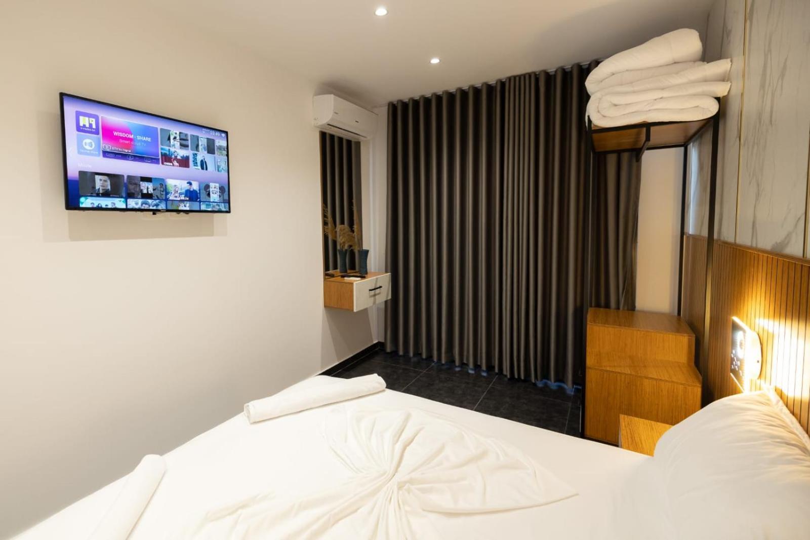 Vlorë Aglon Twin'S Hotel מראה חיצוני תמונה