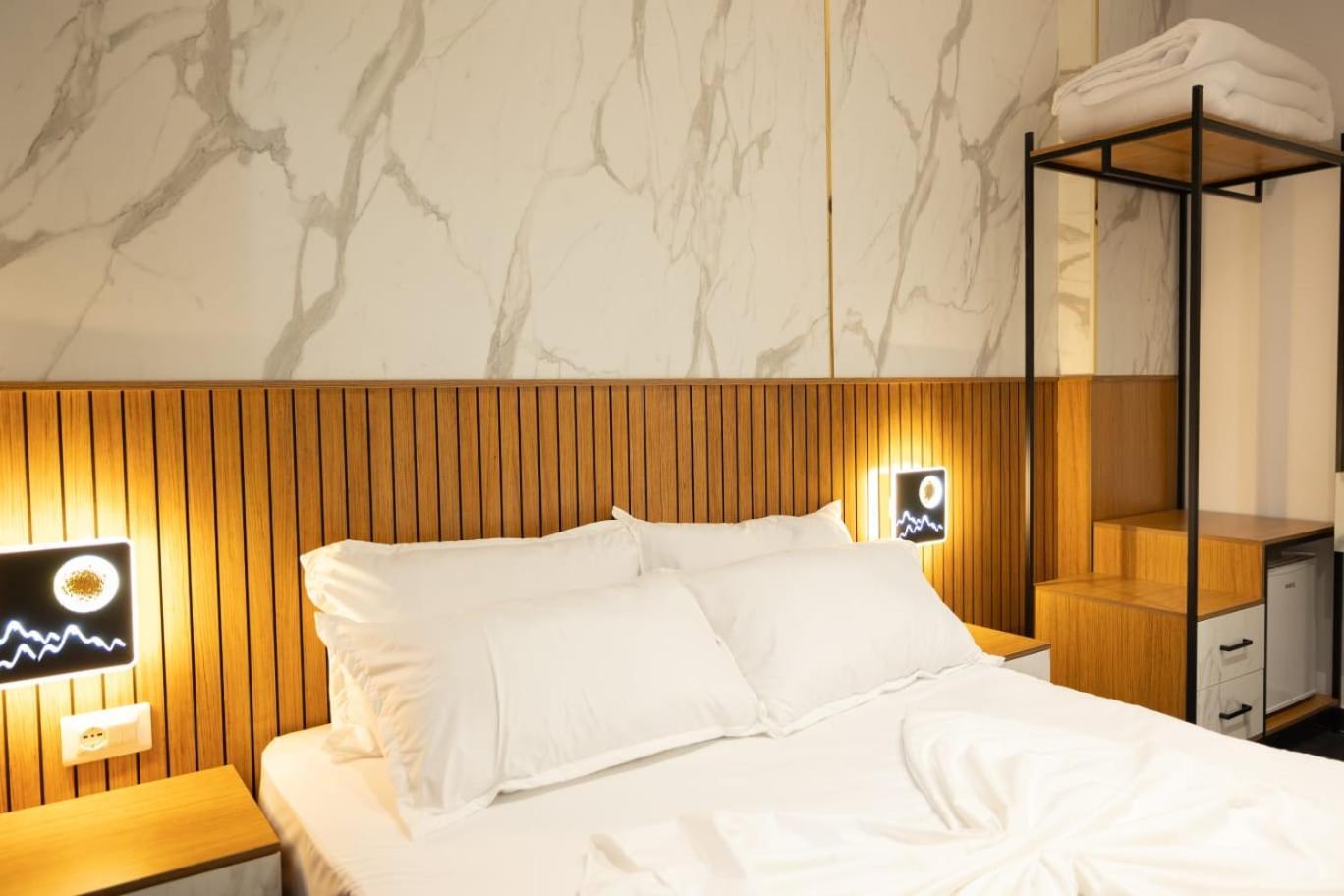 Vlorë Aglon Twin'S Hotel מראה חיצוני תמונה
