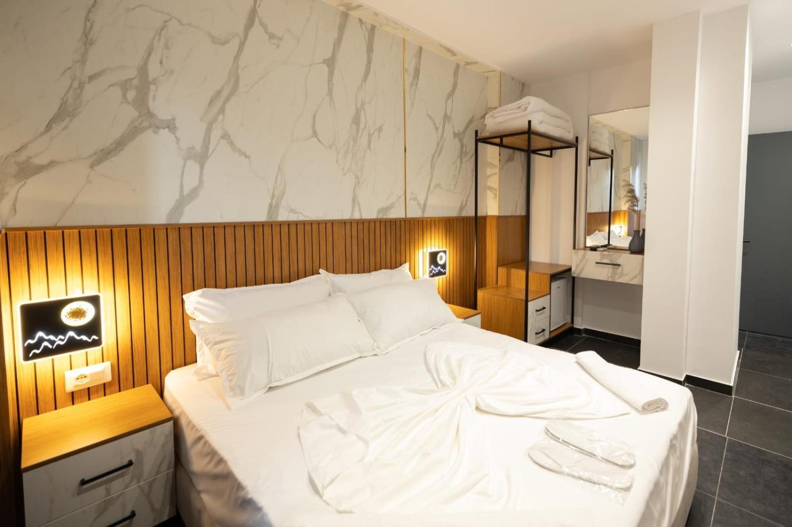 Vlorë Aglon Twin'S Hotel מראה חיצוני תמונה